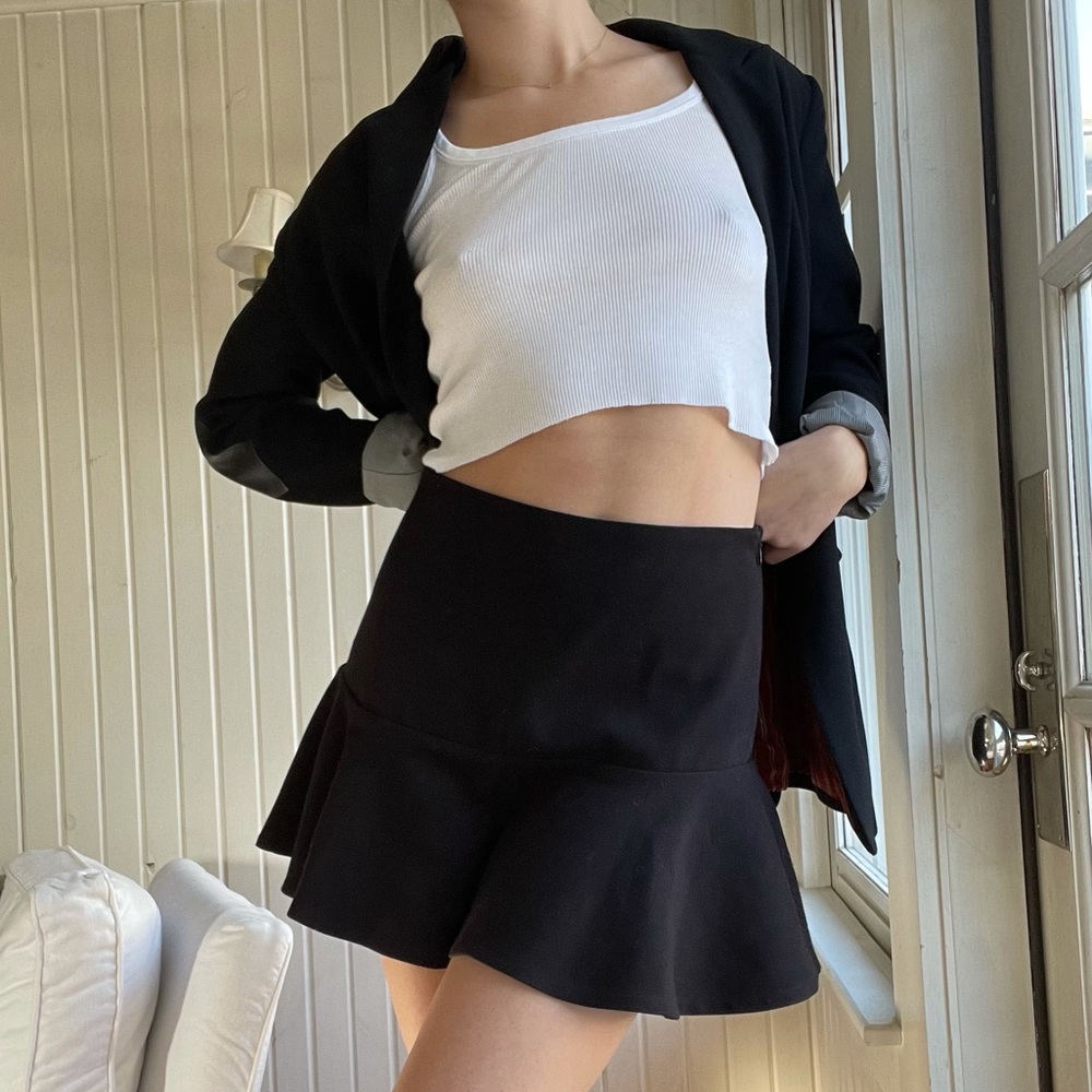 Black mini skirt